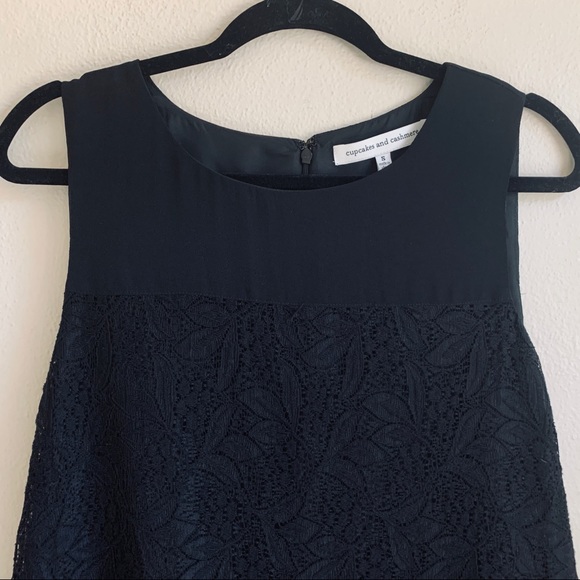 Cupcakes & Cashmere Candytuft Lace Shift Dress - Picture 3 of 6